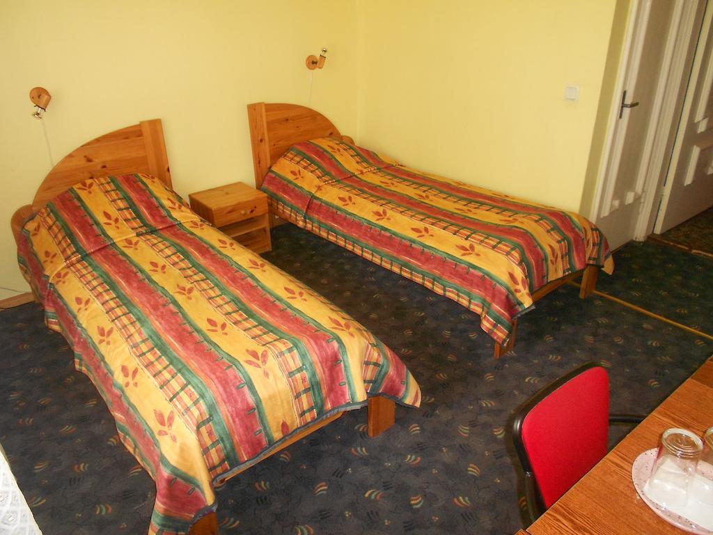 Kuivoja Holiday Center Loksa Habitación foto