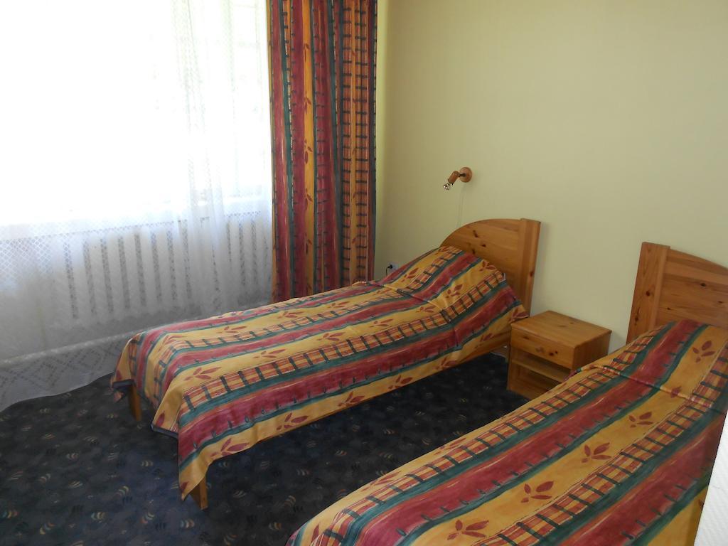 Kuivoja Holiday Center Loksa Habitación foto